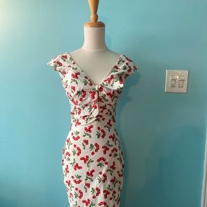 Bernie Dexter White cherry print wiggle dress